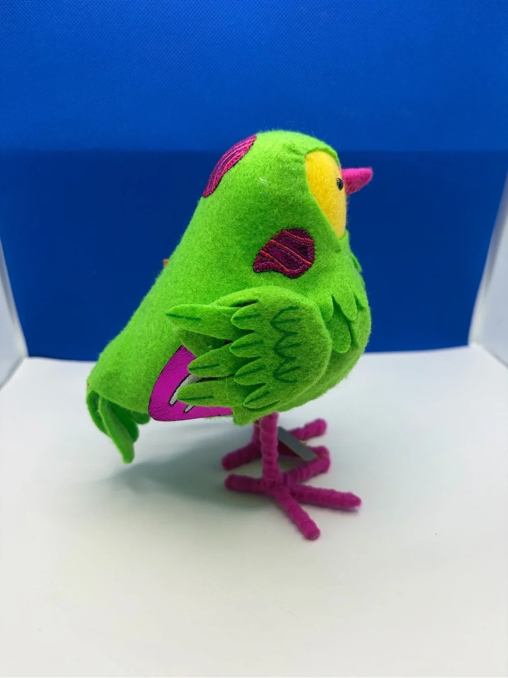Hyde & Eek! Boutique Moldy Featherly Friends Green Halloween Decor